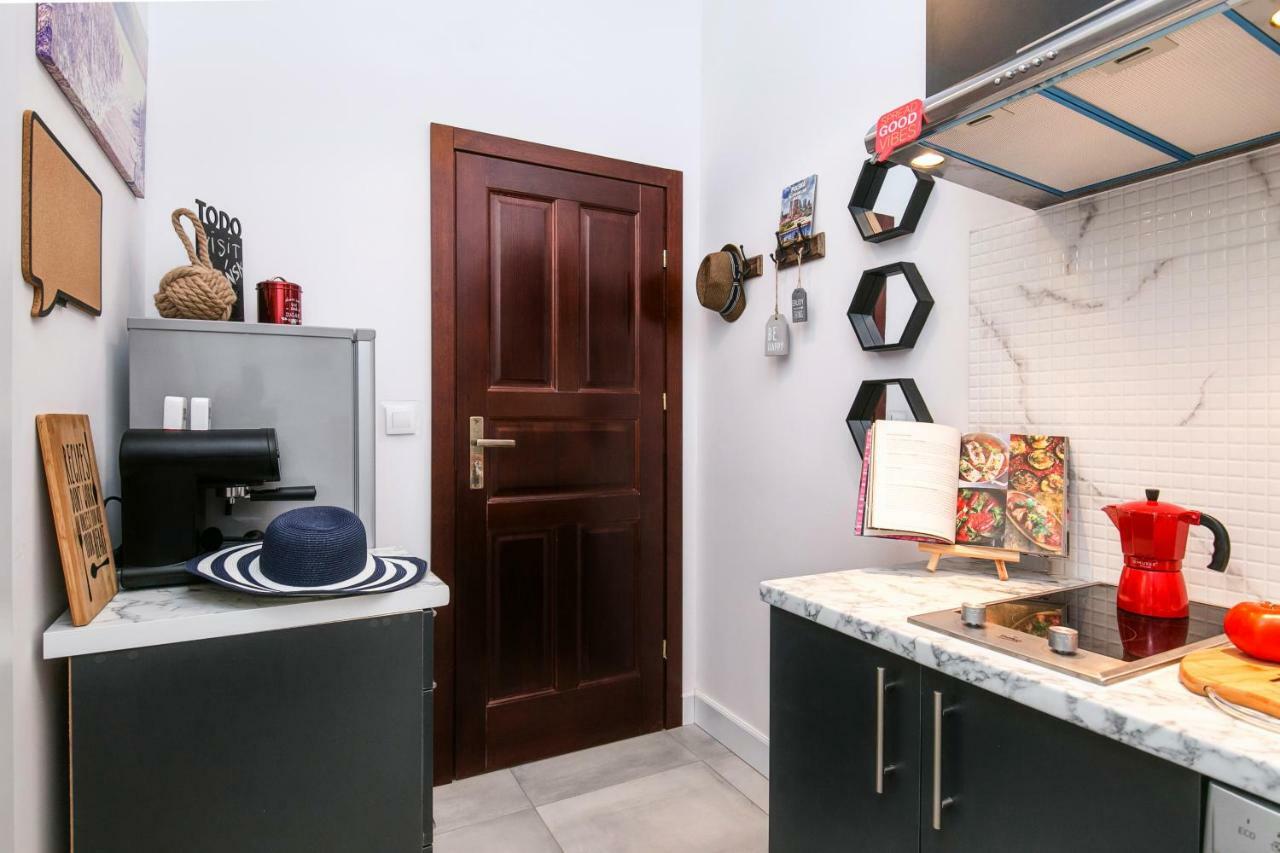 Berg Apartament Red Obok Starego Miasta Gdańsk Exteriör bild